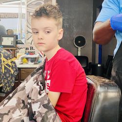R&B's Barbershop - R & R Barbershop
