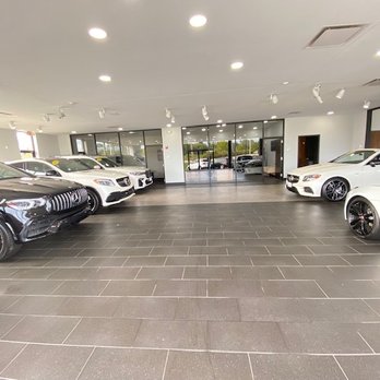 Affinity Auto sales - EAST WING AFFINITY SHOWROOM - Used Car Dealers Near Me - West Chicago, Illinois