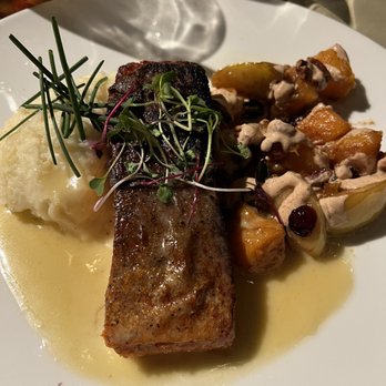 Watertable - 6oz Salmon* - New American Near Me - Huntington Beach, California