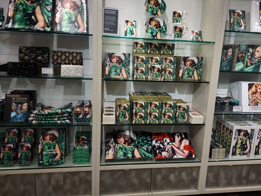 de Young Museum Store by null