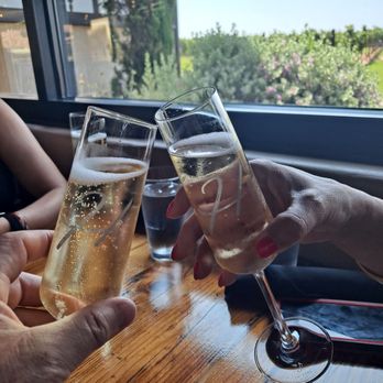 Grape Creek Vineyard - Bubbles! - Wineries Near Me - Fredericksburg, Texas