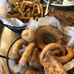 Jack & Georges - Side of onion rings/side of fries