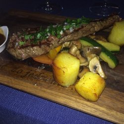 Tawerna Kapitanska - Super delicious steak.