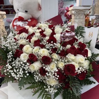 800 Rose Big - Flowers - Florists Near Me - Newport Beach, California