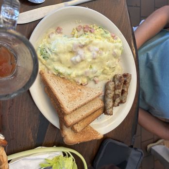 Homeport Restaurant - Build Your Own Omelet - Breakfast & Brunch Near Me - Orleans, Massachusetts Homeport Restaurant - Build Your Own Omelet - Breakfast & Brunch Near Me - Orleans, Massachusetts