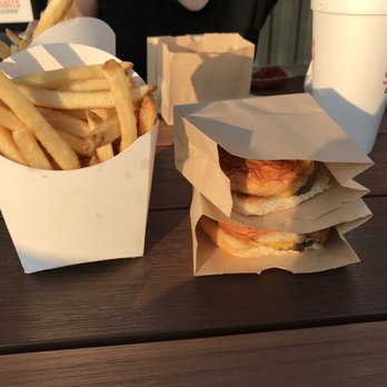 Smalls Sliders - Double burger meal - Fast Food Near Me - Baton Rouge, Louisiana