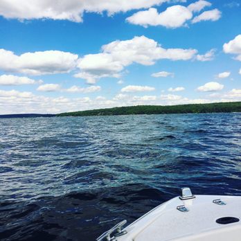 Wallenpaupack Lake Estates - Vacation Rentals Near Me - Lake Ariel, Pennsylvania