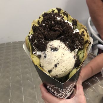Puffles - Matcha and cookies n cream - Desserts Near Me - Hollywood, Florida Puffles - Matcha and cookies n cream - Desserts Near Me - Hollywood, Florida