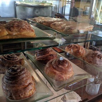 La Maison Cafe - Get the éclairs! - Breakfast & Brunch Near Me - Newport, Oregon La Maison Cafe - Get the éclairs! - Breakfast & Brunch Near Me - Newport, Oregon