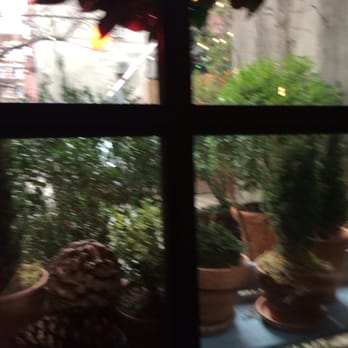 Freemans - Outside from the window - Breakfast & Brunch Near Me - New York, New York Freemans - Outside from the window - Breakfast & Brunch Near Me - New York, New York