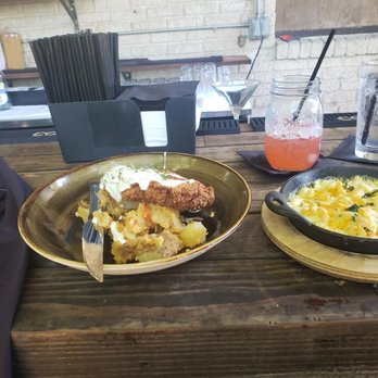 Lucille's - Mac and cheese Chicken fried steak - New American Near Me - Houston, Texas