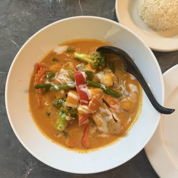 Ginn Imm - mango curry - Thai Near Me - Silverdale, Washington Ginn Imm - mango curry - Thai Near Me - Silverdale, Washington