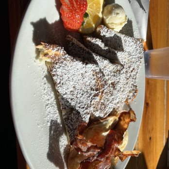 Donner Lake Kitchen - French toast + eggs and bacon - Breakfast & Brunch Near Me - Truckee, California Donner Lake Kitchen - French toast + eggs and bacon - Breakfast & Brunch Near Me - Truckee, California