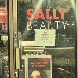 Sally Beauty - Closed sign