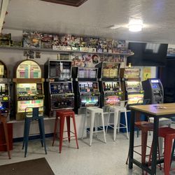Red White & Brew - Gaming