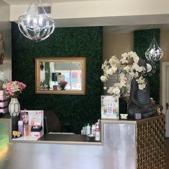 Biolife Organic Spa - Beautiful welcoming entrance - Makeup Artists Near Me - Chicago, Illinois