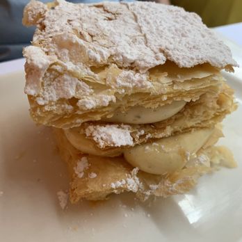 Invictus - Millefeuille, light but luxurious - Bistros Near Me - Paris, 75 Invictus - Millefeuille, light but luxurious - Bistros Near Me - Paris, 75