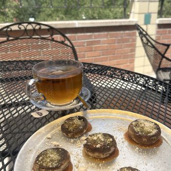 Piante Pizzeria - Fire roasted stuffed mushrooms & hot tea - Pizza Near Me - Breckenridge, Colorado