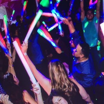 Rain Studio City - Saturday Night - Neon Lights & Fun - Dance Clubs Near Me - Studio City, California