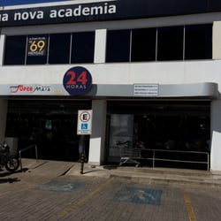Super Maia Supermercado - Ele fica embaixo da Smart Fit