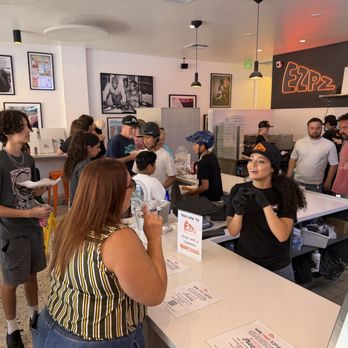 EZPZ Pizza - Grand opening: fun space and tons of people! - Pizza Near Me - El Segundo, California EZPZ Pizza - Grand opening: fun space and tons of people! - Pizza Near Me - El Segundo, California