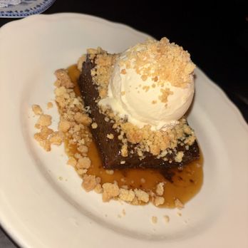 Armitage Alehouse - Sticky Date Cake - Pubs Near Me - Chicago, Illinois Armitage Alehouse - Sticky Date Cake - Pubs Near Me - Chicago, Illinois