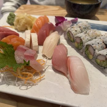 Hachi Ramen & Sushi Bar - Sushi Bars Near Me - Wylie, Texas