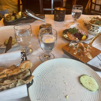 Chef's Table - Butter Chicken, Garlic Naan, Goat Curry and Chicken Chops for the win!!! - Indian Near Me - Edison, New Jersey