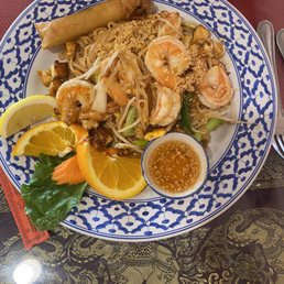 Shrimp pad Thai Shrimp pad Thai