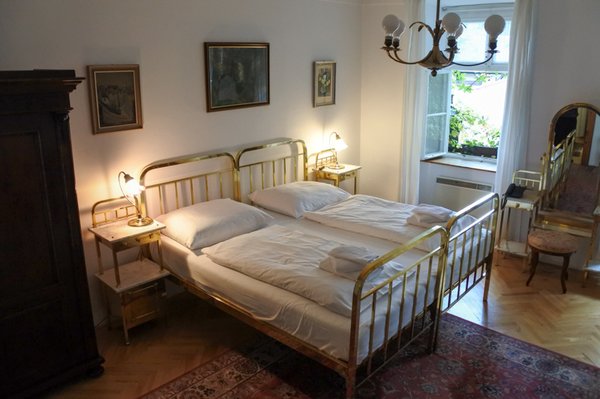 House at the Big Boot by null