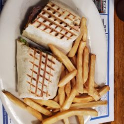 user provided Paul's Restaurant photo