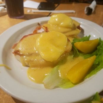 Uncle John's Pancake House - Eggs Benedict - Breakfast & Brunch Near Me - Toledo, Ohio