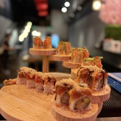 F1. Atomic Albacore Roll & F9. Superman Roll