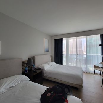 Kimpton EPIC Hotel - Beds - Hotels Near Me - Miami, Florida