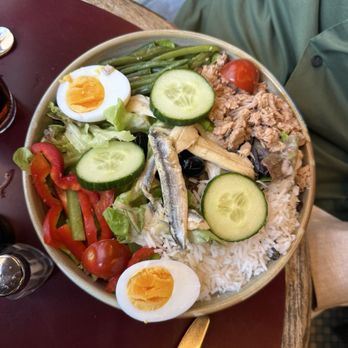 Le Café Zéphyr - Photo 8: Salade Nicoise - Brasseries Near Me - Paris, 75 Le Café Zéphyr - Photo 8: Salade Nicoise - Brasseries Near Me - Paris, 75