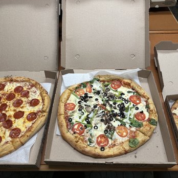 Mellow Mushroom Myrtle Beach - three pizzas in boxes - Pizza Near Me - Myrtle Beach, South Carolina Mellow Mushroom Myrtle Beach - three pizzas in boxes - Pizza Near Me - Myrtle Beach, South Carolina