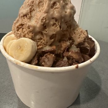 Salju Dessert - Vietnamese coffee with coffee jelly, banana, peanut butter cup yummmm - Desserts Near Me - Alhambra, California Salju Dessert - Vietnamese coffee with coffee jelly, banana, peanut butter cup yummmm - Desserts Near Me - Alhambra, California