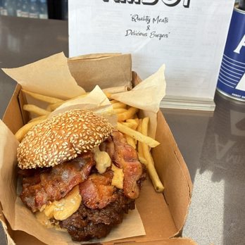 Amboy - Classic Amboy double smash with bacon combo - Burgers Near Me - West Covina, California Amboy - Classic Amboy double smash with bacon combo - Burgers Near Me - West Covina, California