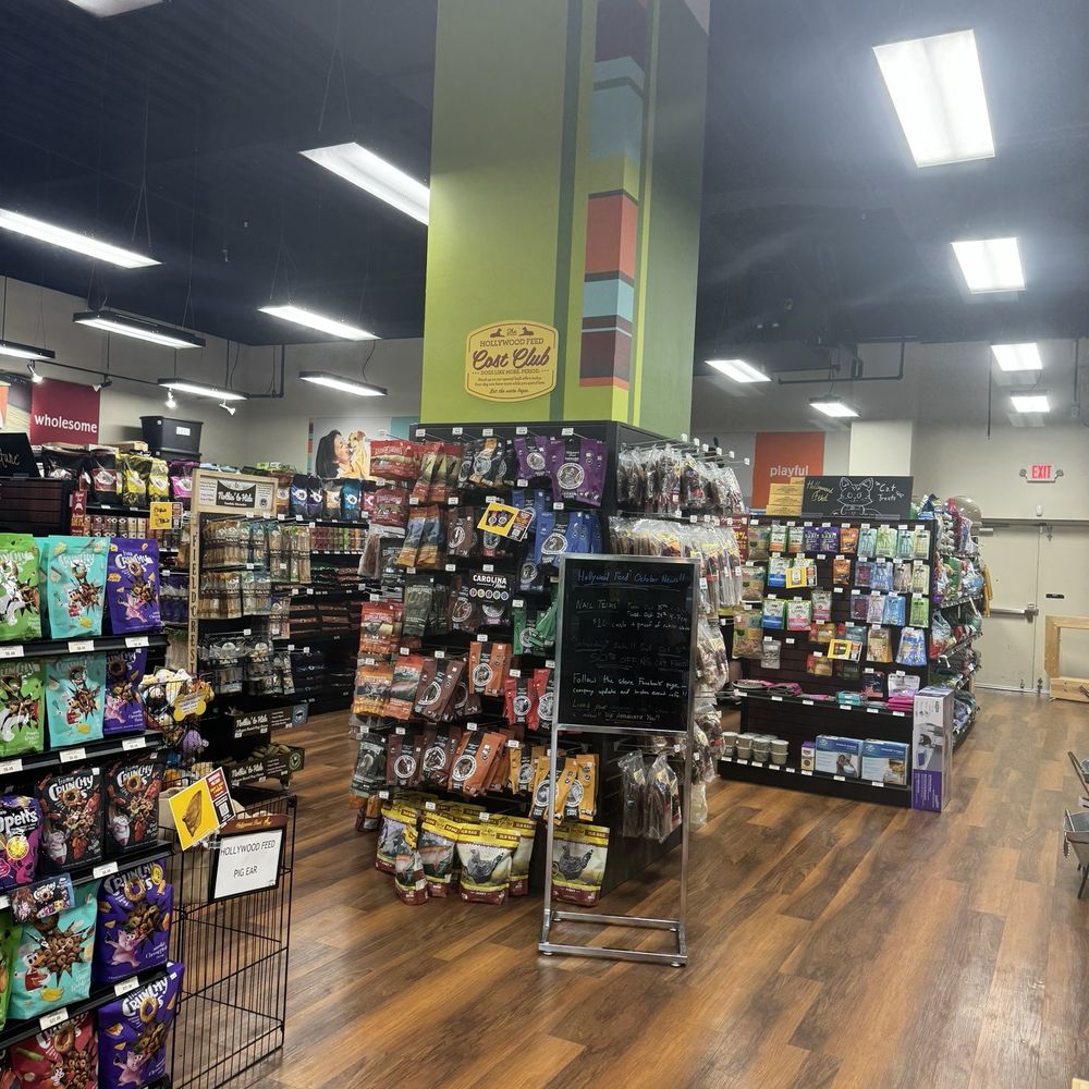 Hollywood Feed - Pet Stores Near Me - Pittsburgh, Pennsylvania