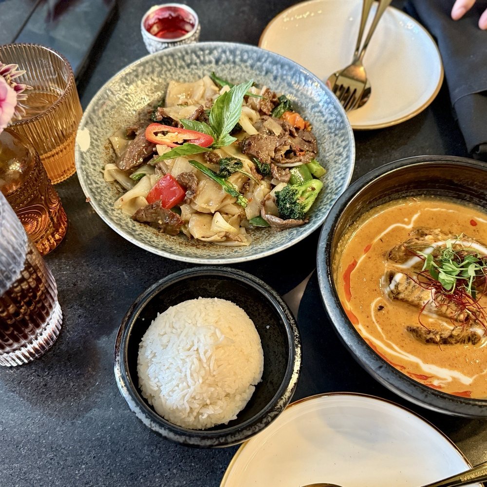 Valla Table - Thai Near Me - New York, New York Valla Table - Thai Near Me - New York, New York