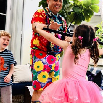 Ziggy the Clown - Magicians Near Me Ziggy the Clown - Magicians Near Me
