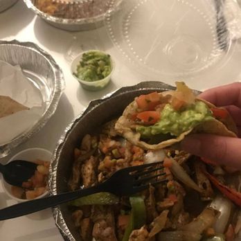 Frida Tacos - Chicken Fajitas! A little spicy and comes with guac and beans! So good - Tacos Near Me - Bronx, New York