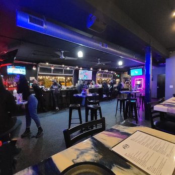 Old Town Pub Temecula - people sitting at the bar - New American Near Me - Temecula, California Old Town Pub Temecula - people sitting at the bar - New American Near Me - Temecula, California