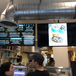 Hug Life Ice Cream