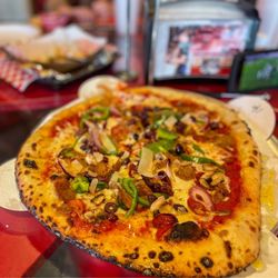 1000° Wood Fired Pizza - Supreme pizza