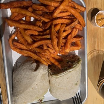 Common Block Brewing Company - Klamath Falls - Chicken wrap with sweet potato fries. - Brewpubs Near Me - Klamath Falls, Oregon Common Block Brewing Company - Klamath Falls - Chicken wrap with sweet potato fries. - Brewpubs Near Me - Klamath Falls, Oregon