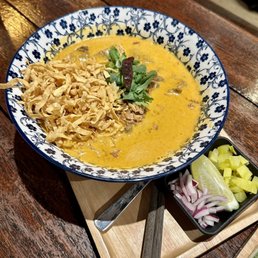 KIN THAI STREET EATERY - 1075 Photos & 406 Reviews - 1050 20th St ...