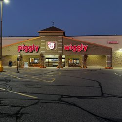Laatsch's Piggly Wiggly - Exterior
