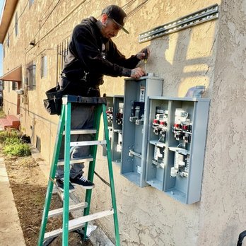 mc=e3 Electric - 200 amp 4 meter new electrical system required by building and safety Panel Upgrade - Electricians Near Me - Los Angeles, California mc=e3 Electric - 200 amp 4 meter new electrical system required by building and safety Panel Upgrade - Electricians Near Me - Los Angeles, California