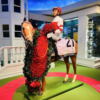Churchill Downs - Horse Racing Near Me - Louisville, Kentucky